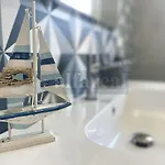 Mayflower, Terrazza Vista Mare, Clima E Posto Auto A 50 Metri Dal Mare! By Alfareal Апартаменты Кастильоне-делла-Пеская