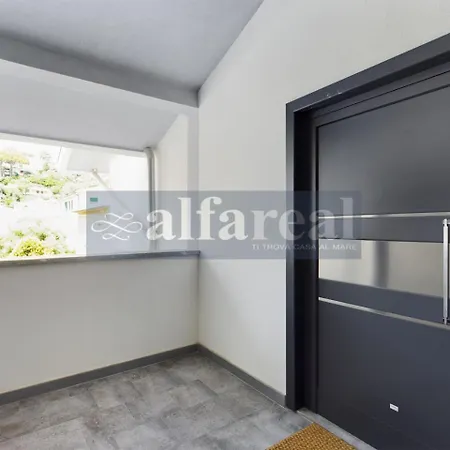 Mayflower, Terrazza Vista Mare, Clima E Posto Auto A 50 Metri Dal Mare! By Alfareal Apartment